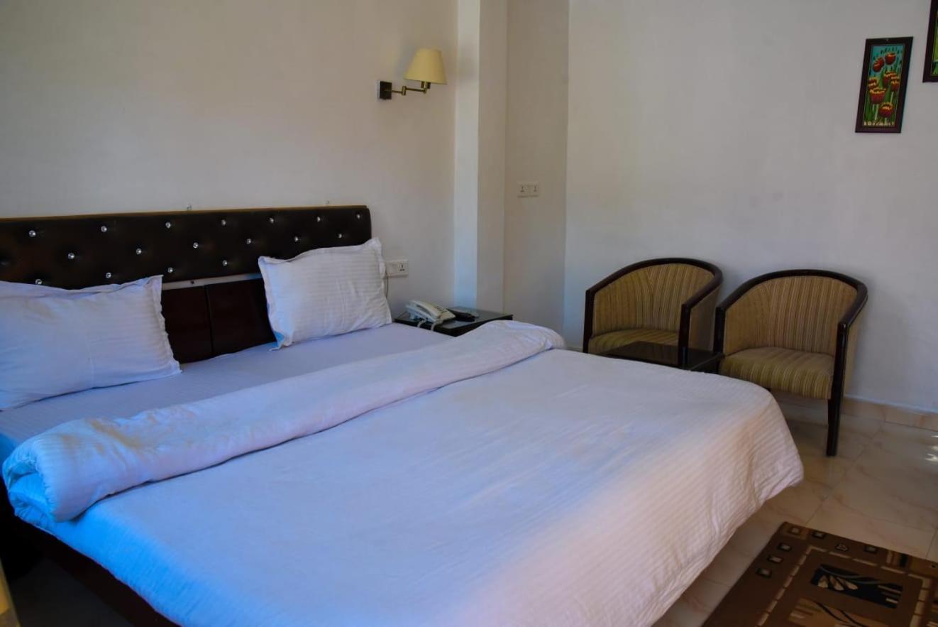 Dragon I Resorts Naddi Exterior photo