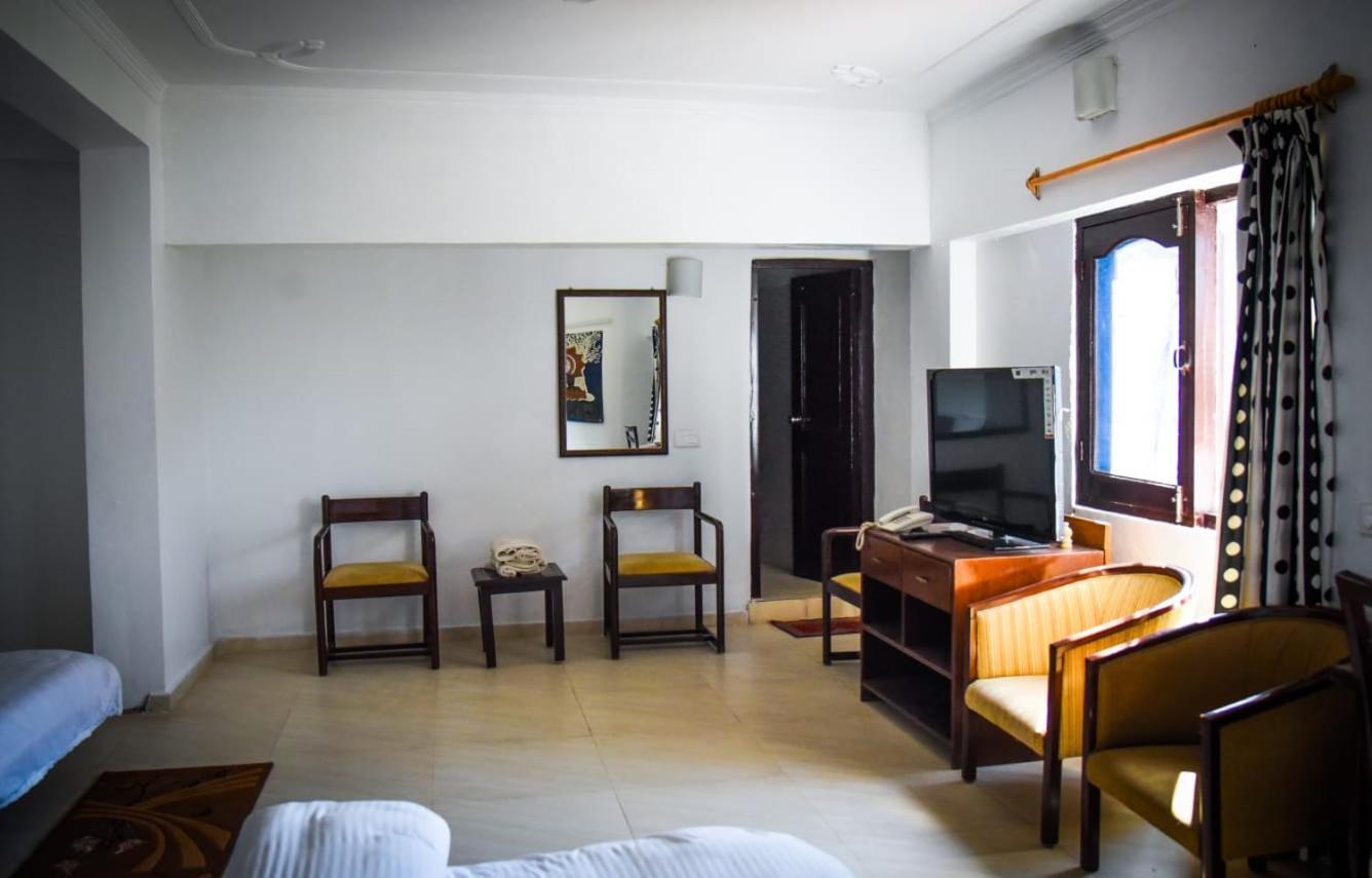 Dragon I Resorts Naddi Exterior photo